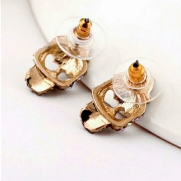 Rose pink Rhinestone Skull Earrings - Picture 3 of 7